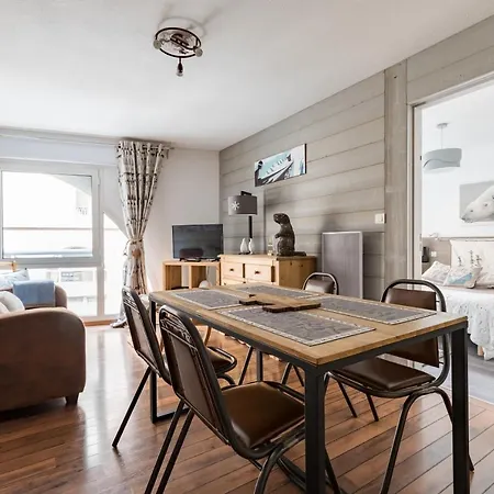 Centre Wifi Parking Draps Fournis *