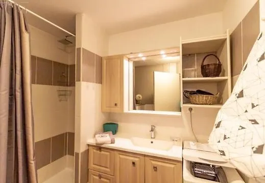 Centre Wifi Parking Draps Fournis